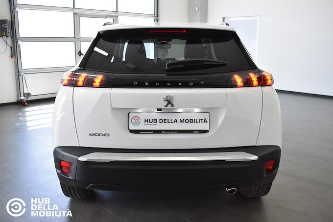 PEUGEOT 2008 BlueHDi 130 S&S EAT8 Allure